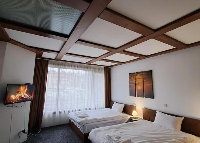 度假居 цветелина и митко 班斯科