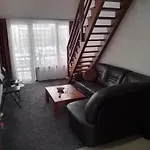 Homely בנסקו