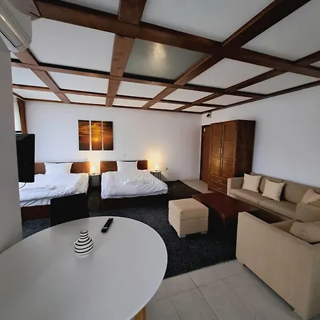 цветелина и митко Ваканционна къща